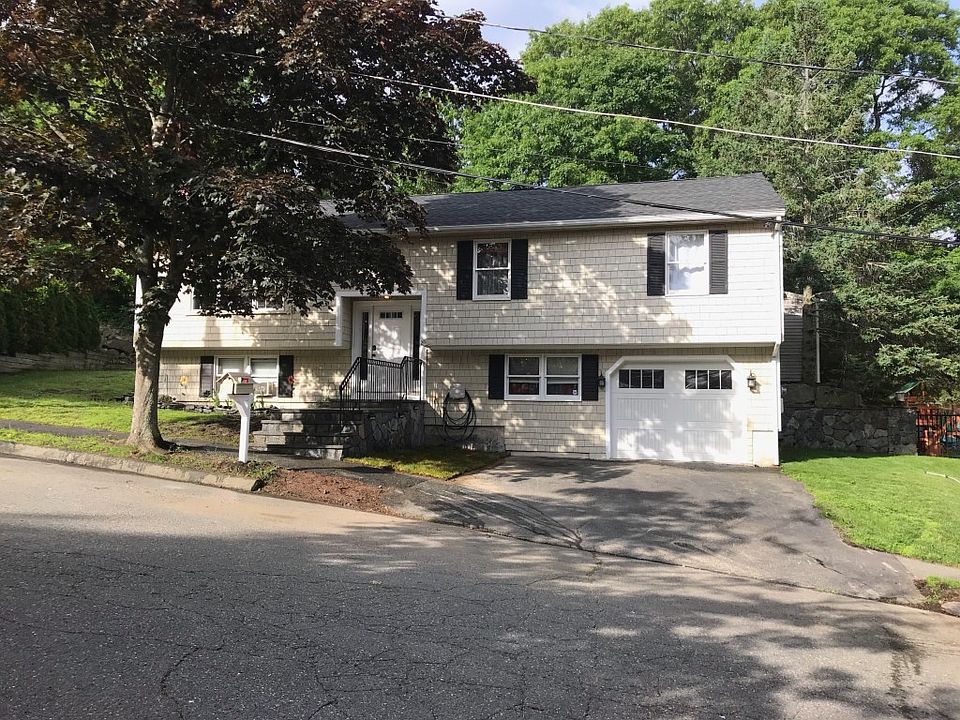 1st image of 28 Donnelly Dr