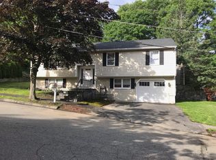 28 Donnelly Dr, Lynn, MA 01904