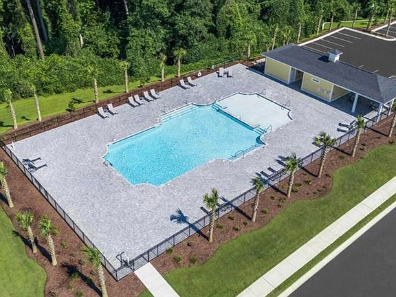 2nd image of 302 Myrtle Meadows Dr #na