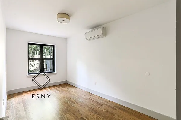 Rented by Pinn Realty | media 9