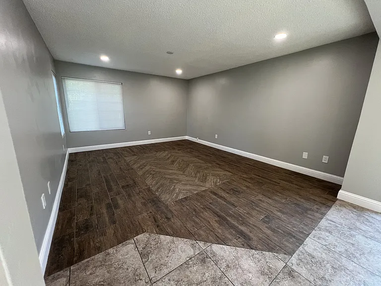 4713 Treanna Ave — Photo 4
