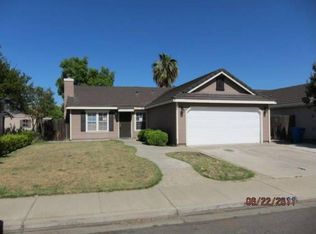 832 Cathedral Ln, Modesto, CA 95351