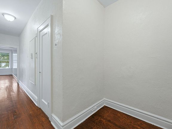 4th image of 148 Chancellor Ave APT B2