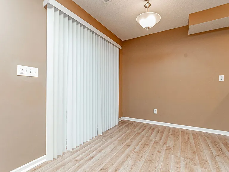 825 Whitetail Ct — Photo 8
