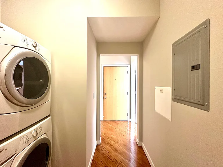 1635 W Cortland St #301 — Photo 20