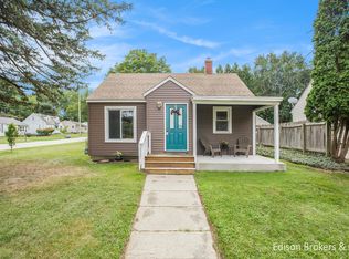 1222 Ridgeway St NE, Grand Rapids, MI 49505