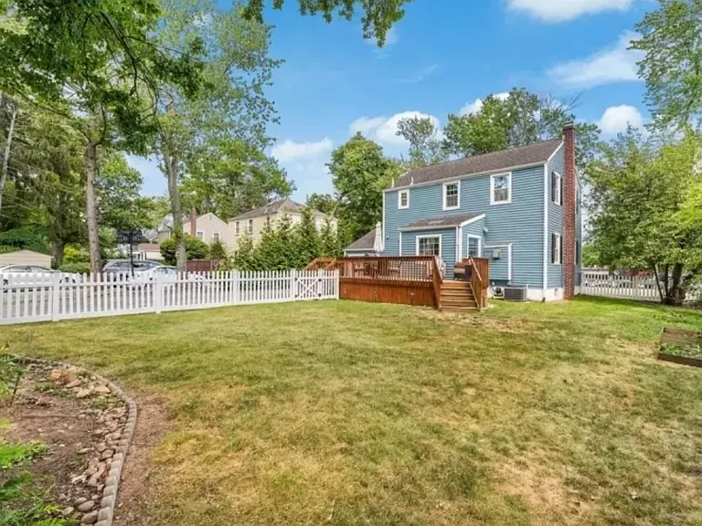 480 S Livingston Ave — Photo 19