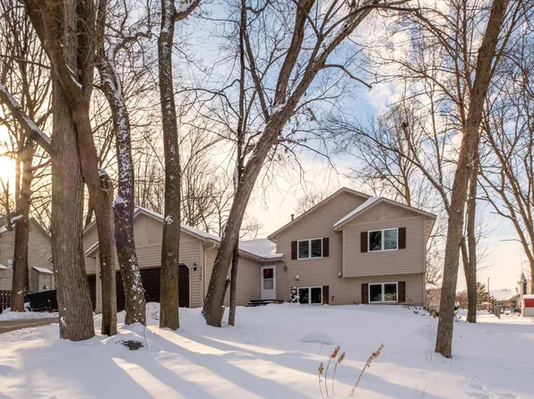 2100 Taylor Ct, Northfield, MN 55057