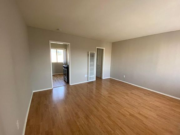 5th image of 11178 Culver Blvd APT 19