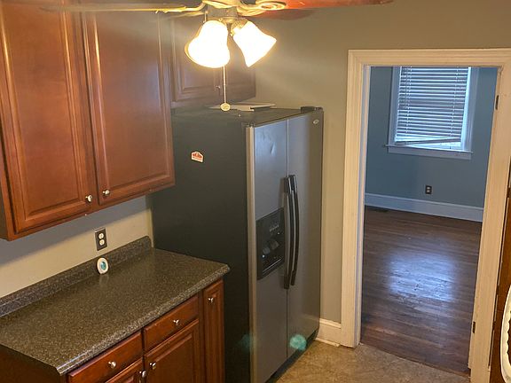 4th image of 533 Lucerne Dr