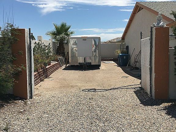 5th image of 3638 El Toro Dr