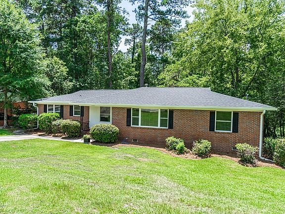 2nd image of 2758 Northwoods Dr S