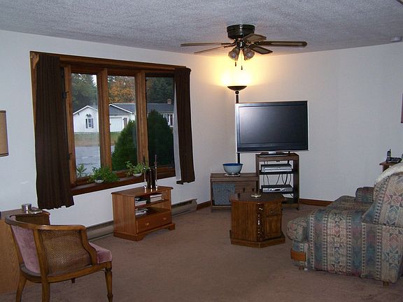2nd image of 99 Lunt Dr