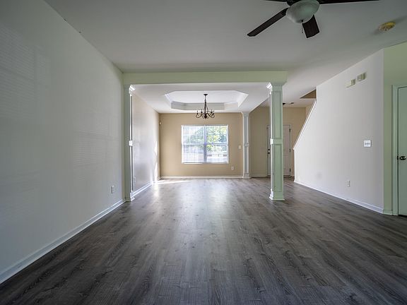 Dining room w/ tray ceiling
