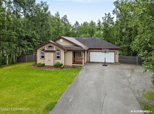 6910 W Hemmer Dr, Wasilla, AK 99623