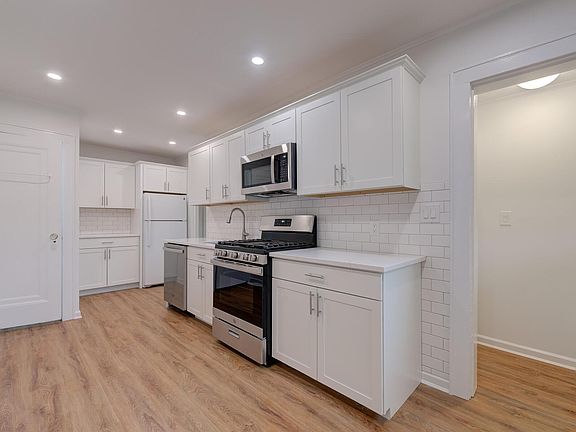 5th image of 23 Park Ave #1A
