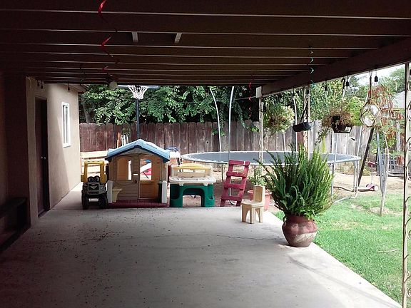 5th image of 2319 W Garland Ave