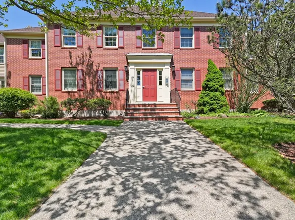 131 Village Post Rd #131, Danvers, MA 01923