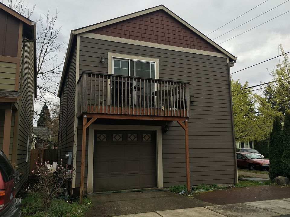 2nd image of 4608 NE 105th Ave