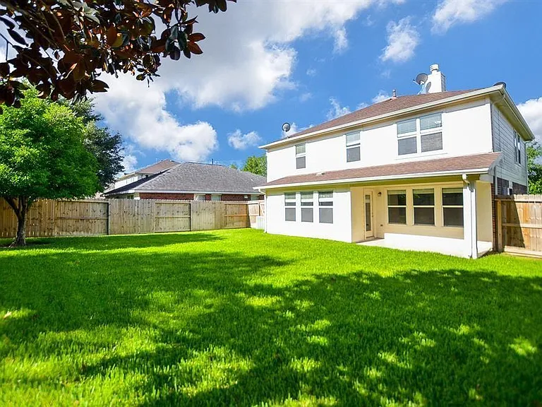 2219 Gable Hollow Ln — Photo 4