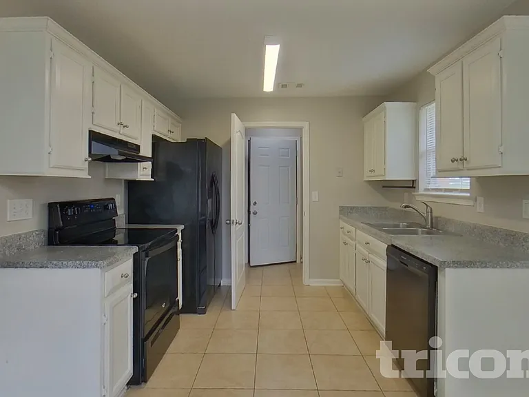 653 Windy Way — Photo 5