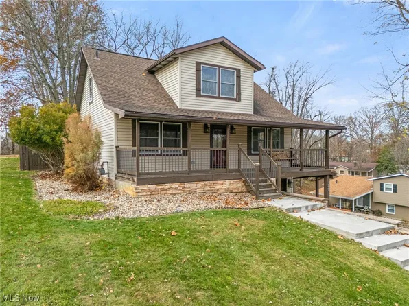 1220 Oak St, Dover, OH 44622