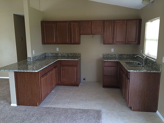3rd image of 7507 Pleasant Dr