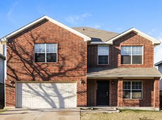 9936 Sparrow Hawk Ln, Fort Worth, TX 76108