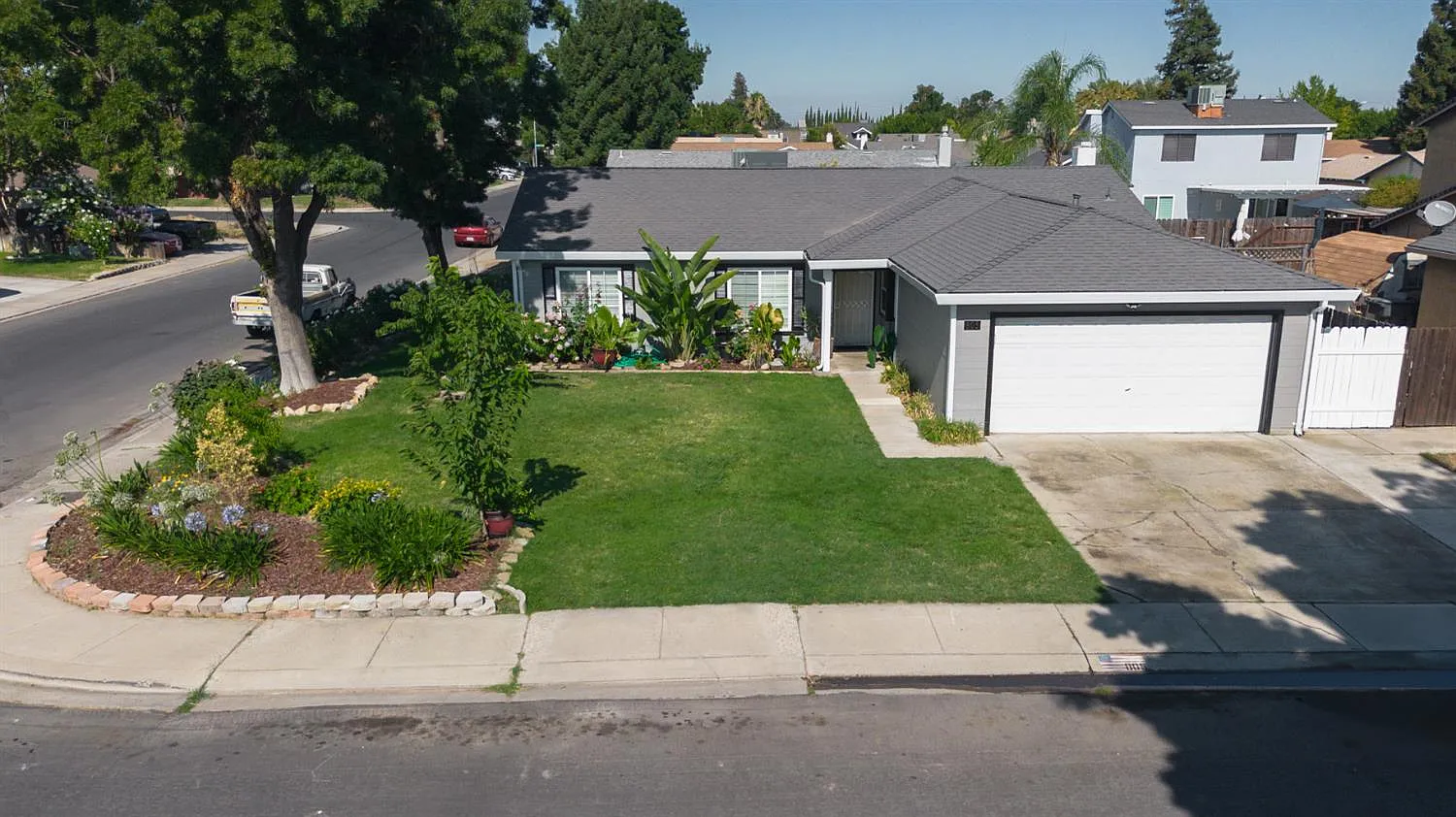 805 Panoche Dr photo 1