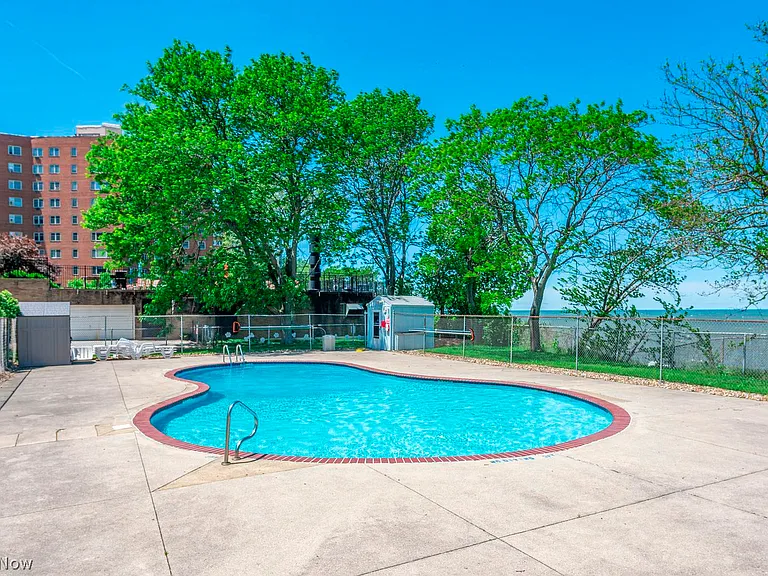 11720 Edgewater Dr #310 — Photo 17