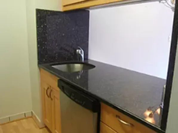 200 Rector Place image 3 of 9