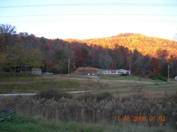 1592 Russell Gap Rd, Taylorsville, NC 28681