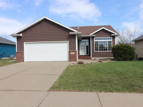 5304 S Leinster Ave, Sioux Falls, SD 57106