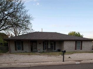 701 La Jolla Ln, Roswell, NM 88201