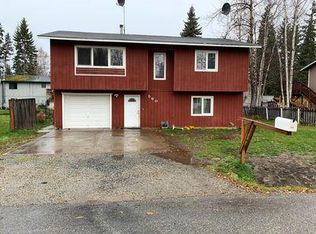 560 Long Spur Loop, Fairbanks, AK 99709