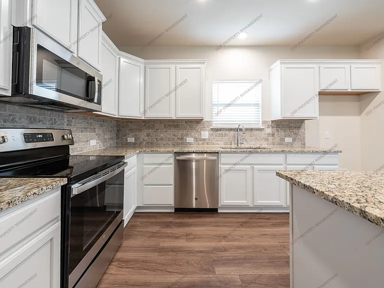 742 Friar Tuck Dr — Photo 12