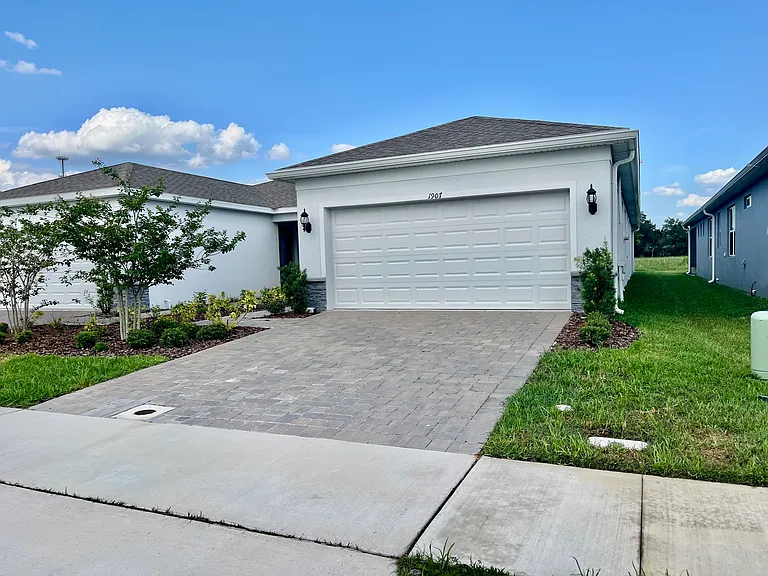 1907 Spring Shower Cir — Photo 3