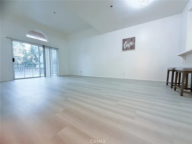 1141 Fairview Ave — Photo 10