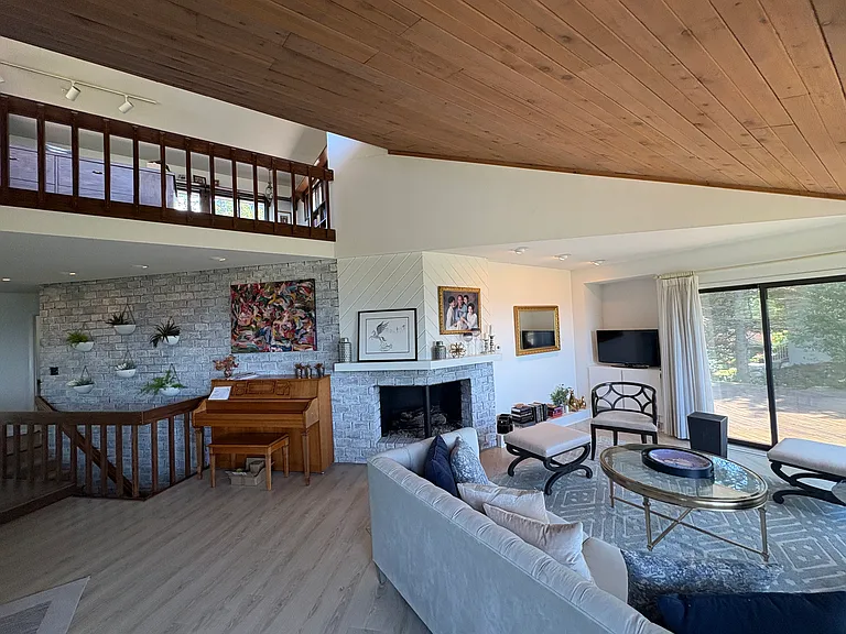 9407 Whispering Sands Dr — Photo 9