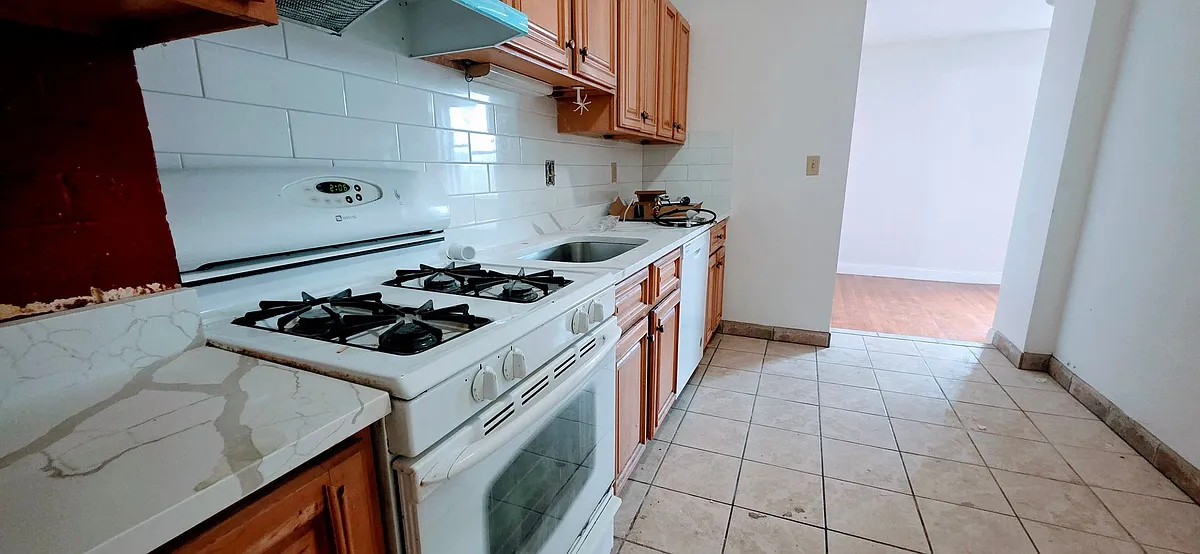 Building Photo - 41 Egremont Rd #15