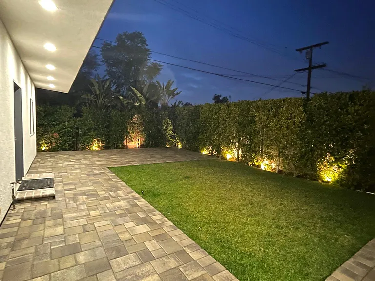 6419 Kraft Ave — Photo 2