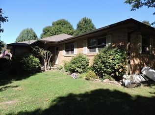 547 W Farm Road 96, Springfield, MO 65803