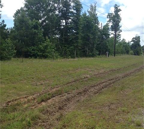 3rd image of 22870 Highway 105 E
