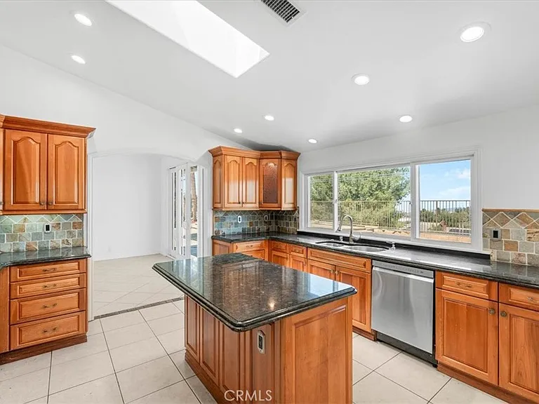7130 E Colter Cir — Photo 8