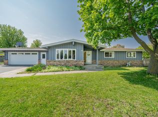 2189 W 9th Ave, Oshkosh, WI 54904