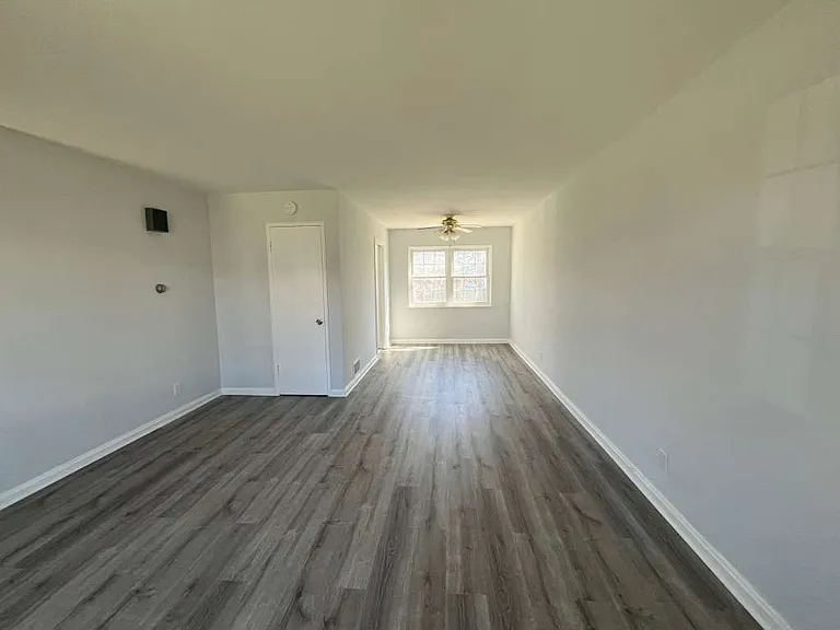 912 N Prairie Ave — Photo 12
