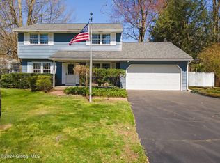 43 Dumbarton Dr, Delmar, NY 12054