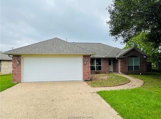 1602 Winfield Ct, Bryan, TX 77802