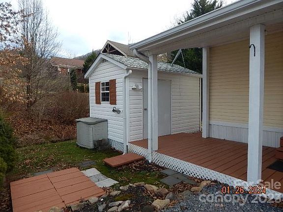 4th image of 151 Summer Place Dr