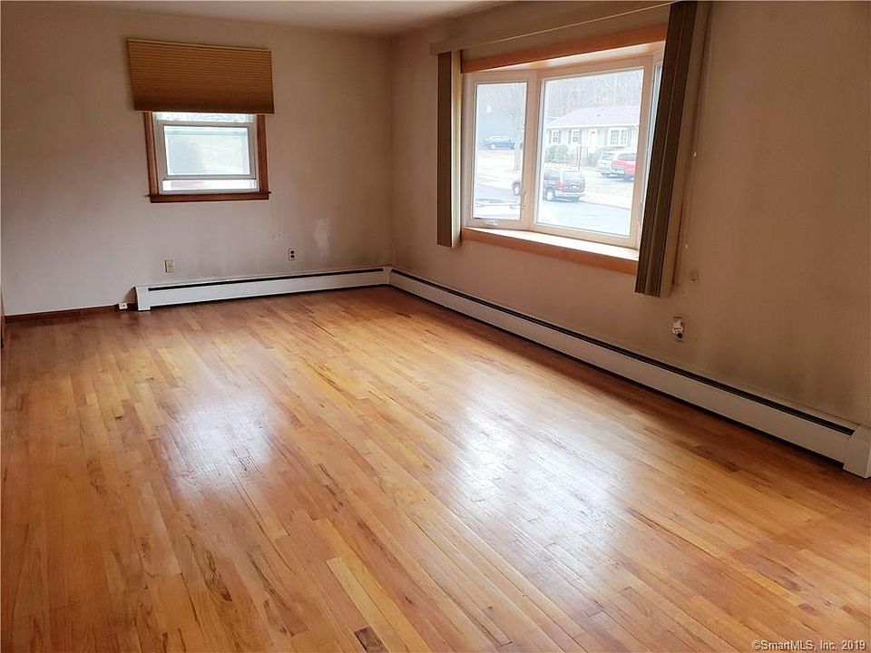 2nd image of 25 Barton Rd